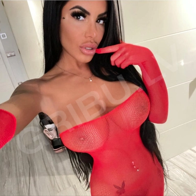 Hello, my name is Nina, a pleasure, if you are here it is because you like good things, I am hot, I like parties more, having a good time with respect and love. My breasts are as delicious as my whole body, you are going to try and you are going to want more