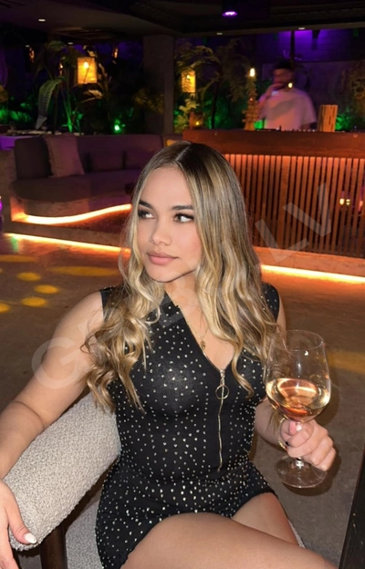 I am a young Latina for the first time in Riga, if you are looking for a 100% natural girl then I will be your ideal date, I am characterized by being a charismatic lady with a soft and kind character with whom you will connect easily, and in sex I am a total bitch ardent and thirsty to give and receive pleasure