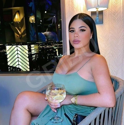 Hello, I'm Kate 🍾✨, a sexy and horny young woman looking for fun and pleasure 😏. I would love to be on top of you so you can see me like heaven itself ☁️💖. I am naughty and I like to experiment with sex 🔥. I enjoy a good glass of champagne 🥂 and wine 🍷, and I look for generous and special gentlemen who elevate my feminine energy 💃. Come and discover everything I can offer you! 😘