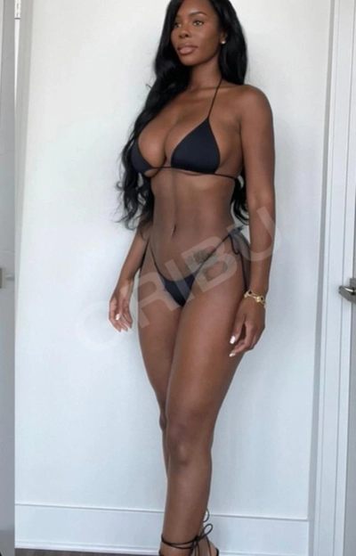 Hi, I'm a Latina sensual, passionate, and playful woman, always available 24/7 to share passionate and pleasurable moments. I have a spectacular ass and I love enjoying sex in all its forms. If you're looking for intense fun, discretion, and a unique connection, you'll find it here.