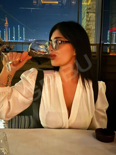 Привет котик 💋меня зовут Анита мне 22 года я мокрая ,свежая,чистая без вредных привычек у меня грудь третьего размера,кровь с молоком ,я для настоящих ценителей женственных форм ,впервые в этой сфере всегда  жаждушая ласки☺️приходи милый и воплотим наши фантазии в незабываемый феерверк эмоций ❤️ и ты меня запомнишь на всю свою жизнь 💋💋💋