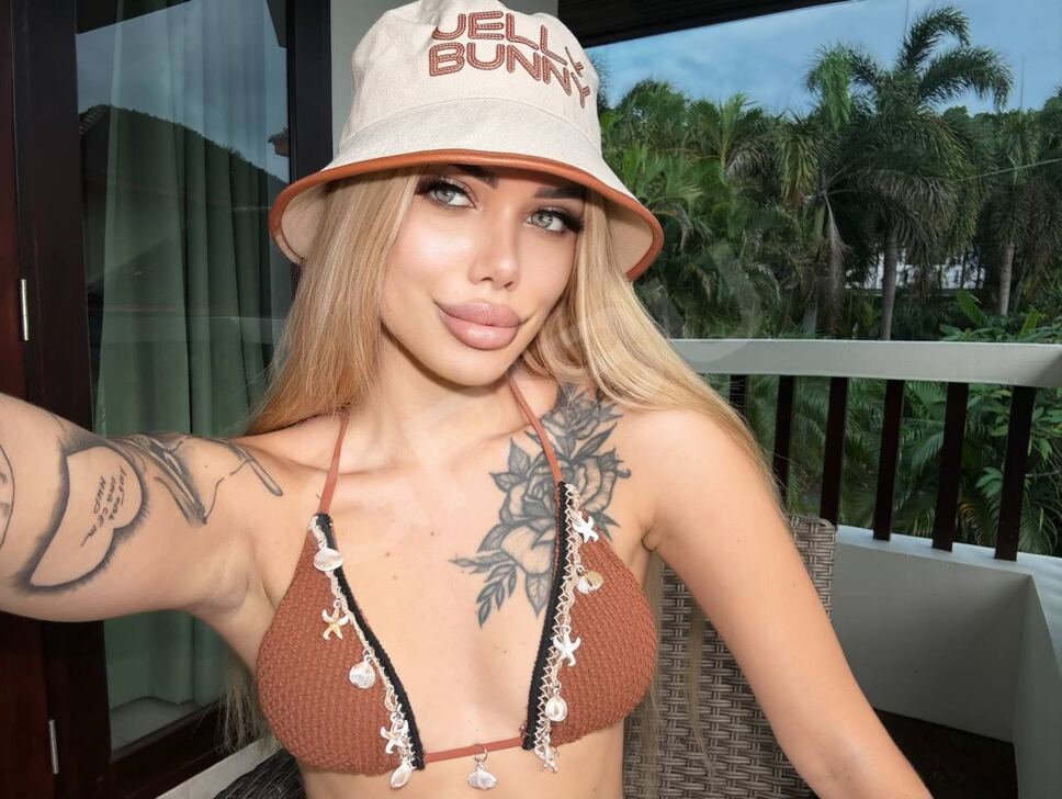 YourFavBlondie 💋Phone 26088856 ☎️(8666072) 5