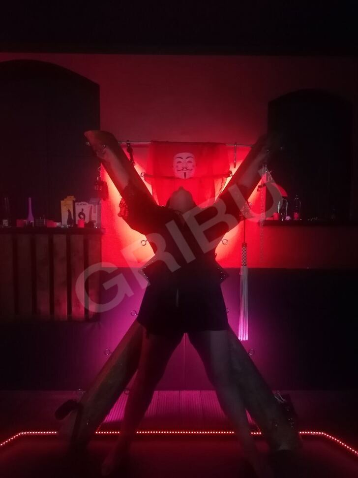 Advertisement (8687025) - KinkDevil 1