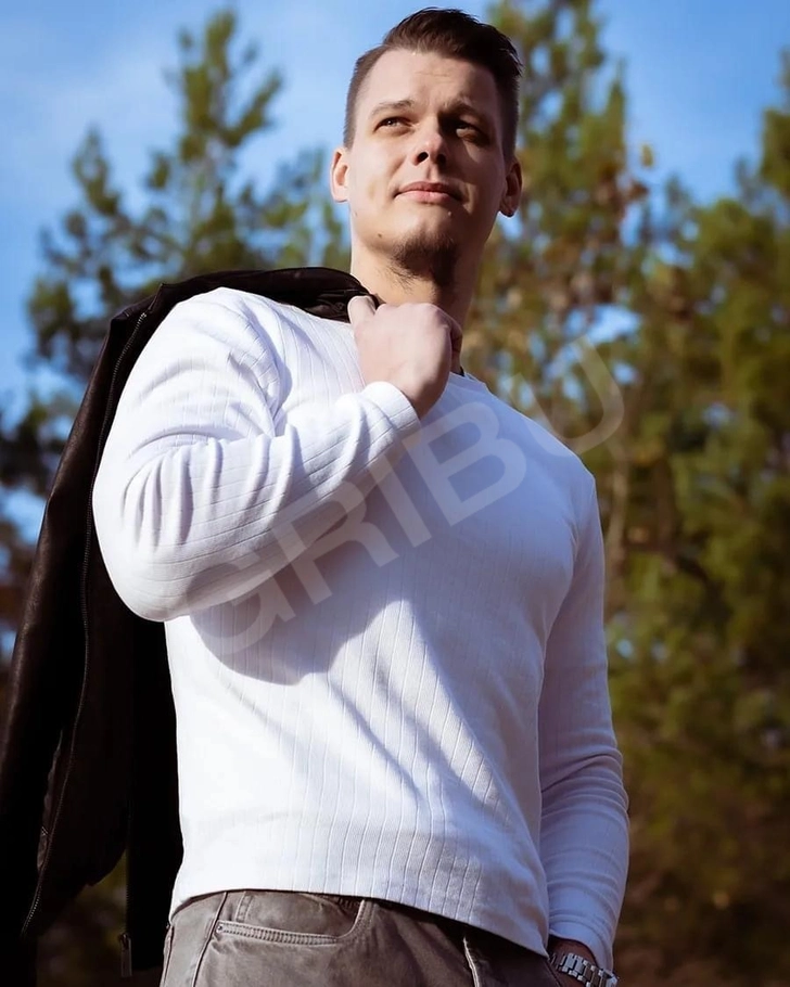 Advertisement (8460096) - Jānis 1