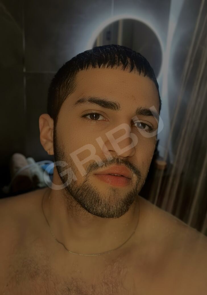 Man looking for man, Riga. APOLOH 🇧🇷: vhsdiniz123@gmail.com 1