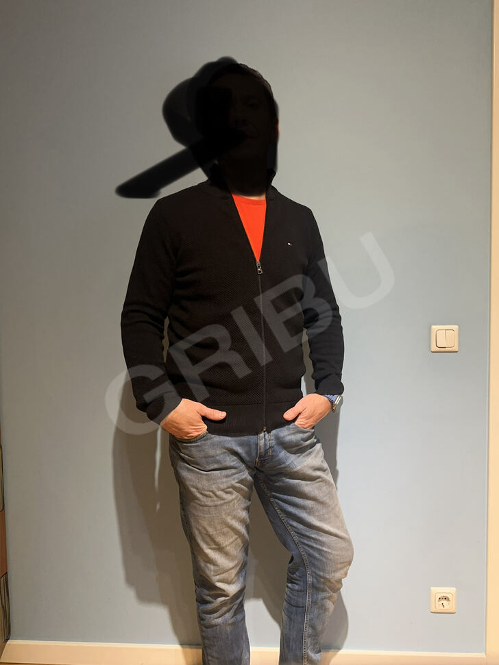 Advertisement (8649336) - Alex2626 1