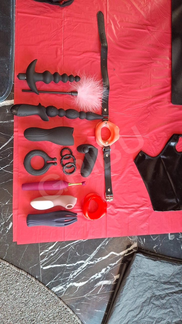 Advertisement (8586959) - MISTRESS_JULIA 105