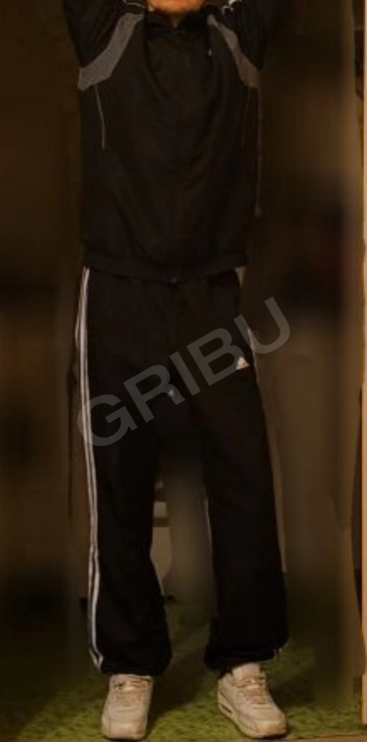 Advertisement (8463578) - Sports 1