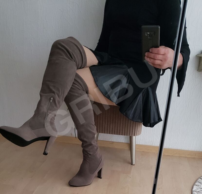 eliza206153358