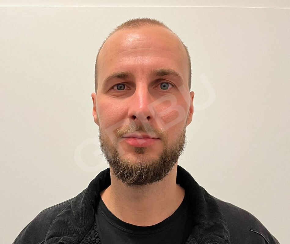 Nikolai055969420