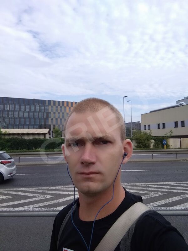 IHOR19895983667