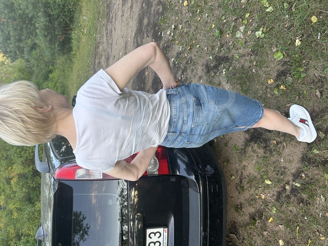 sekswife5051319