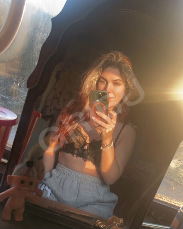 Kristineriri5988216
