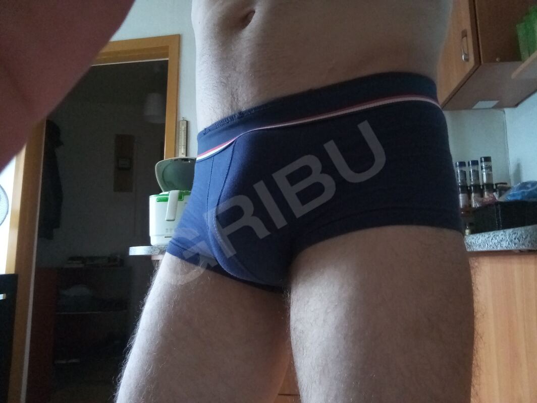 BISEXUNI175995650