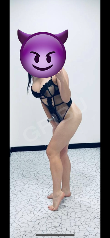 KateG6038405
