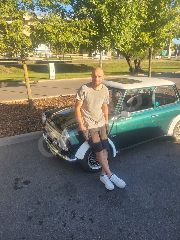 Dairis376015625