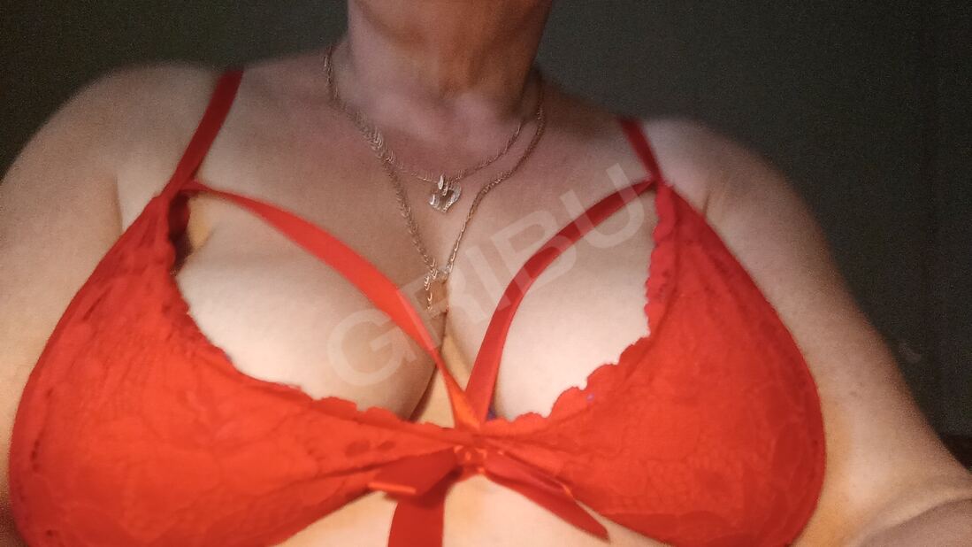 Elena606255426