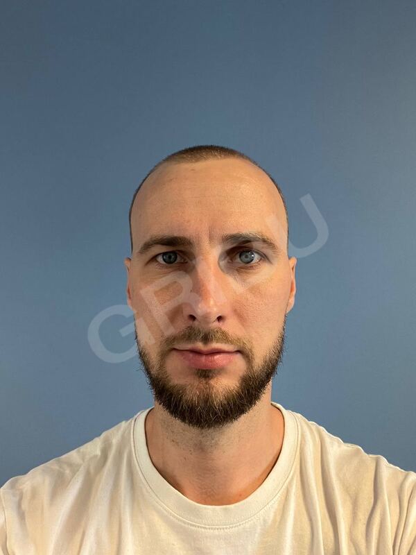 Nikolai055969419