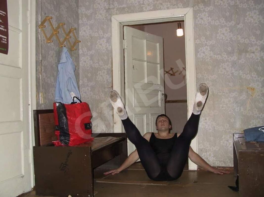 Balletdancer696034151