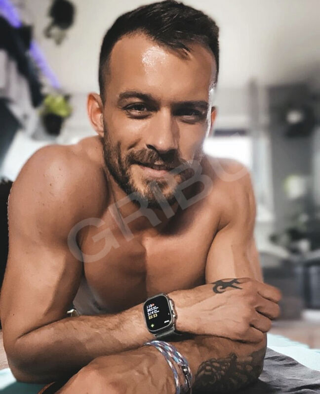 Sexyboy34175506