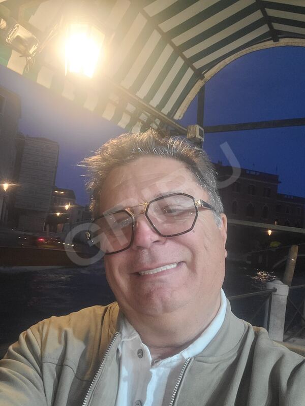 SexyItalianMan5984388