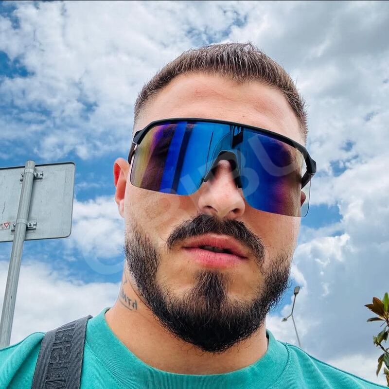 Lorenzo7776142437