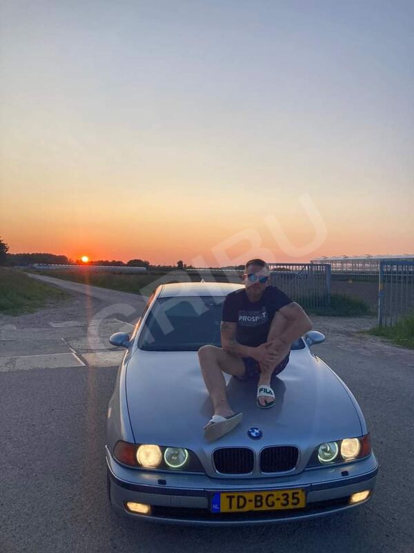 Alex18094457730