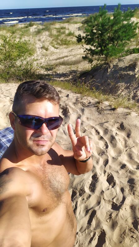 Klaus76134322