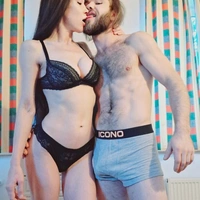 JULIA TANTRA