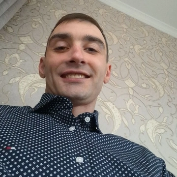 Джонни
