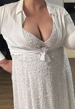 SexyPlusSizee