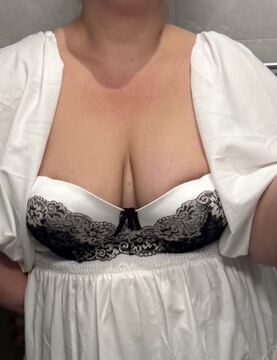 CurvySexyWoman